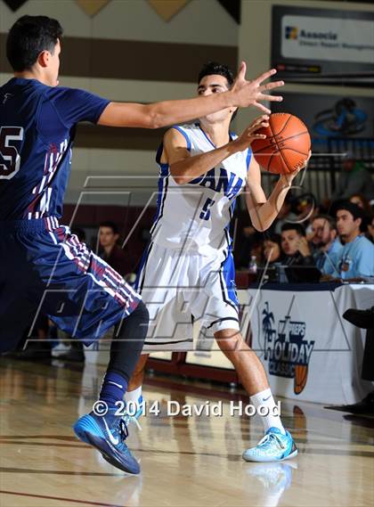 Thumbnail 3 in La Quinta @ Dana Hills (MaxPreps Holiday Classic) photogallery.