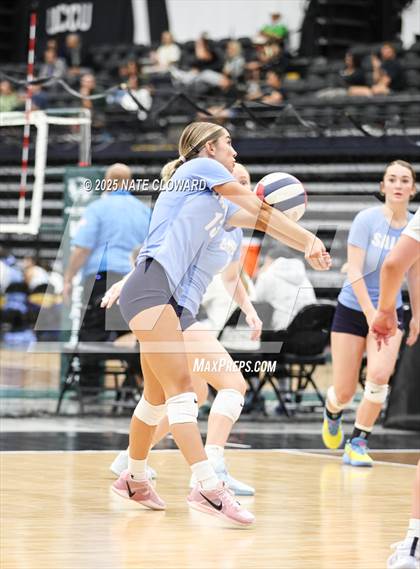 Thumbnail 1 in Desert Hills vs. Salem Hills photogallery.