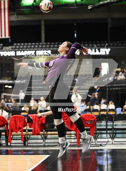 Thumbnail 1 in Desert Hills vs. Salem Hills photogallery.