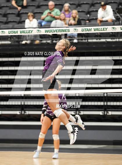Thumbnail 2 in Desert Hills vs. Salem Hills photogallery.