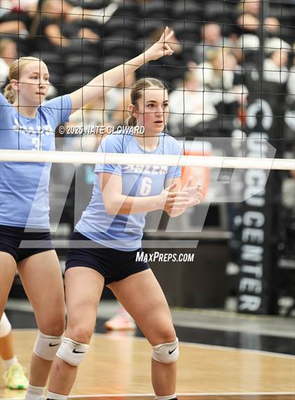 Thumbnail 1 in Desert Hills vs. Salem Hills photogallery.