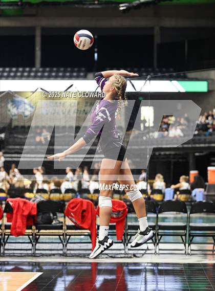 Thumbnail 3 in Desert Hills vs. Salem Hills photogallery.