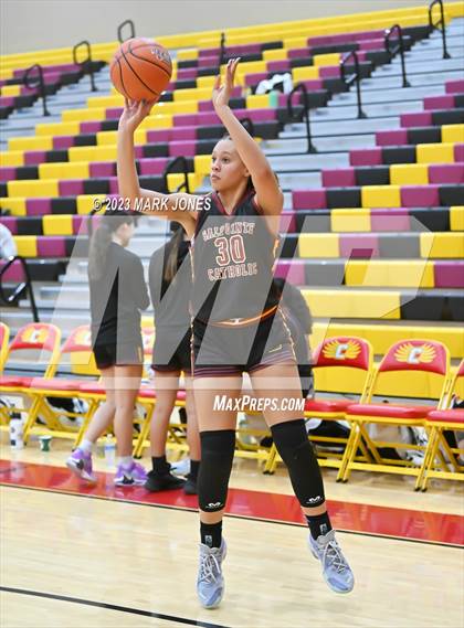 Thumbnail 3 in Chaparral vs. Salpointe Catholic (Hoophall West Invitational)  photogallery.