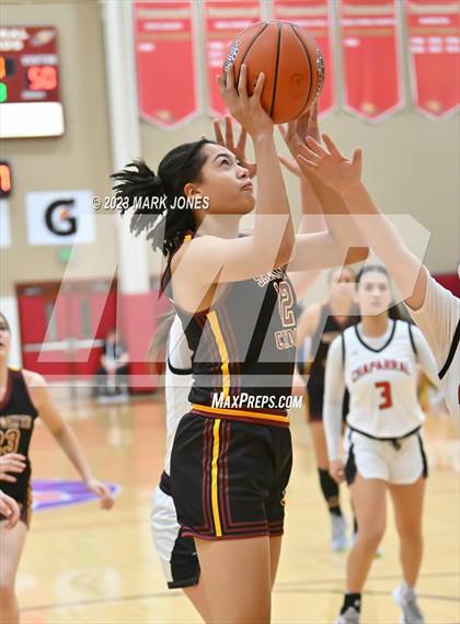 Thumbnail 2 in Chaparral vs. Salpointe Catholic (Hoophall West Invitational)  photogallery.