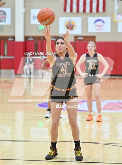 Thumbnail 2 in Chaparral vs. Salpointe Catholic (Hoophall West Invitational)  photogallery.