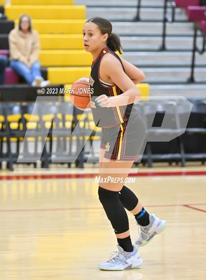 Thumbnail 2 in Chaparral vs. Salpointe Catholic (Hoophall West Invitational)  photogallery.