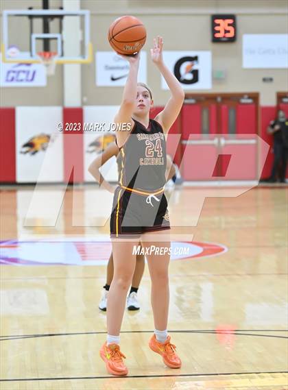 Thumbnail 2 in Chaparral vs. Salpointe Catholic (Hoophall West Invitational)  photogallery.