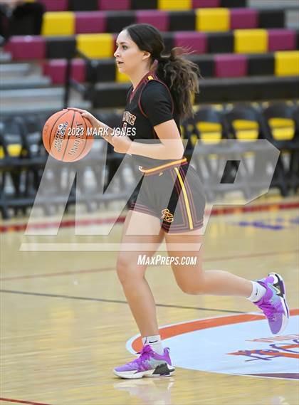 Thumbnail 1 in Chaparral vs. Salpointe Catholic (Hoophall West Invitational)  photogallery.
