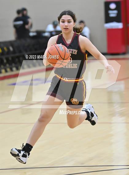 Thumbnail 3 in Chaparral vs. Salpointe Catholic (Hoophall West Invitational)  photogallery.