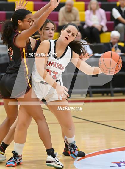 Thumbnail 1 in Chaparral vs. Salpointe Catholic (Hoophall West Invitational)  photogallery.