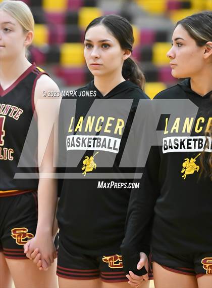 Thumbnail 2 in Chaparral vs. Salpointe Catholic (Hoophall West Invitational)  photogallery.