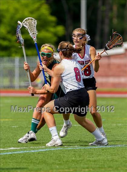 Thumbnail 1 in Garden City vs Vestal (NYSPHSAA Class B Semifinal) photogallery.