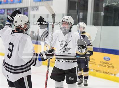 Thumbnail 3 in Indian Hills @ Wayne Knights photogallery.