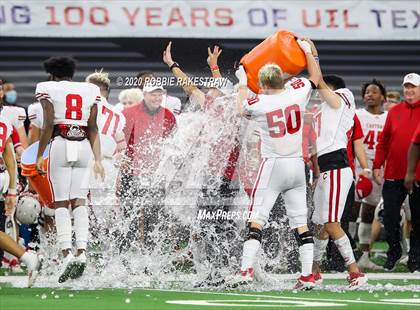 Thumbnail 1 in Carthage vs. Gilmer (UIL 4A Division 2 State Final) photogallery.