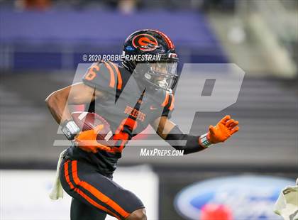 Thumbnail 3 in Carthage vs. Gilmer (UIL 4A Division 2 State Final) photogallery.