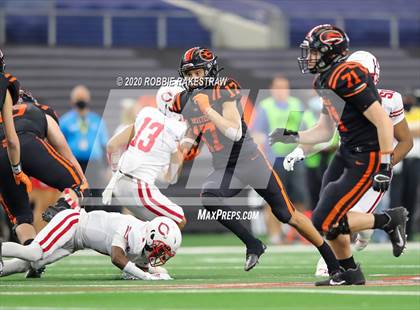 Thumbnail 3 in Carthage vs. Gilmer (UIL 4A Division 2 State Final) photogallery.