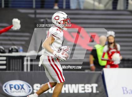 Thumbnail 2 in Carthage vs. Gilmer (UIL 4A Division 2 State Final) photogallery.