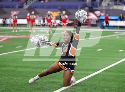 Thumbnail 3 in Carthage vs. Gilmer (UIL 4A Division 2 State Final) photogallery.