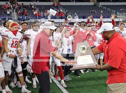 Thumbnail 2 in Carthage vs. Gilmer (UIL 4A Division 2 State Final) photogallery.