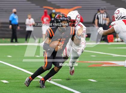 Thumbnail 1 in Carthage vs. Gilmer (UIL 4A Division 2 State Final) photogallery.