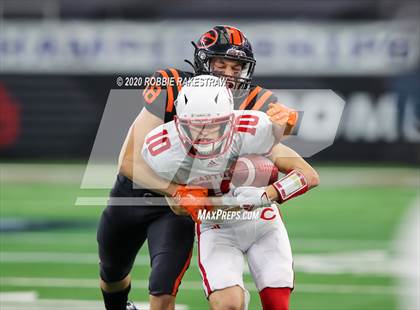 Thumbnail 3 in Carthage vs. Gilmer (UIL 4A Division 2 State Final) photogallery.