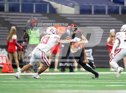 Thumbnail 2 in Carthage vs. Gilmer (UIL 4A Division 2 State Final) photogallery.
