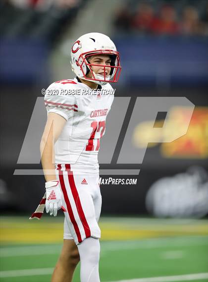 Thumbnail 2 in Carthage vs. Gilmer (UIL 4A Division 2 State Final) photogallery.