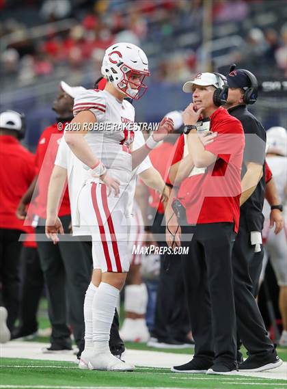Thumbnail 3 in Carthage vs. Gilmer (UIL 4A Division 2 State Final) photogallery.