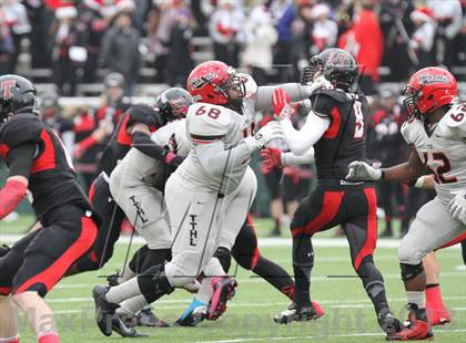 Thumbnail 2 in Lake Travis vs. Cedar Hill (UIL 5A D2 Semifinal) photogallery.