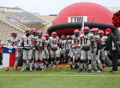 Thumbnail 1 in Lake Travis vs. Cedar Hill (UIL 5A D2 Semifinal) photogallery.