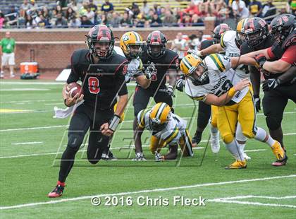 Thumbnail 3 in Harrison vs East Kentwood (Battle at the Big House) photogallery.