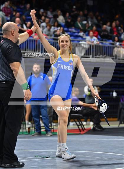 Thumbnail 2 in UIL Wrestling 5A-6A Finals (Round 1) photogallery.