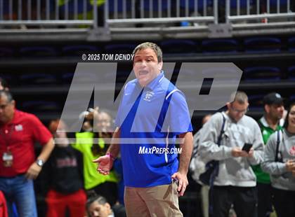 Thumbnail 3 in UIL Wrestling 5A-6A Finals (Round 1) photogallery.