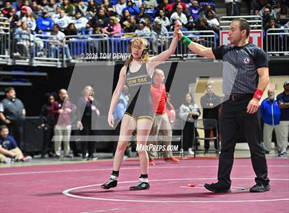 Thumbnail 3 in UIL Wrestling 5A-6A Finals (Round 1) photogallery.
