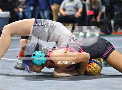 Thumbnail 2 in UIL Wrestling 5A-6A Finals (Round 1) photogallery.