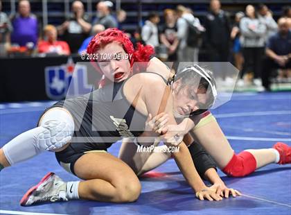 Thumbnail 3 in UIL Wrestling 5A-6A Finals (Round 1) photogallery.