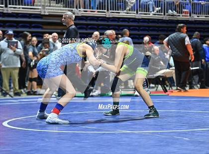 Thumbnail 2 in UIL Wrestling 5A-6A Finals (Round 1) photogallery.