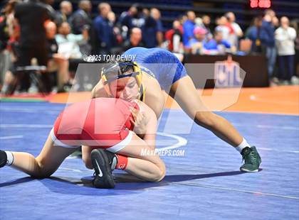 Thumbnail 2 in UIL Wrestling 5A-6A Finals (Round 1) photogallery.