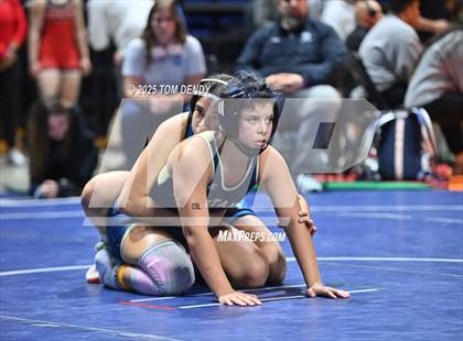 Thumbnail 1 in UIL Wrestling 5A-6A Finals (Round 1) photogallery.