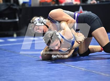 Thumbnail 2 in UIL Wrestling 5A-6A Finals (Round 1) photogallery.