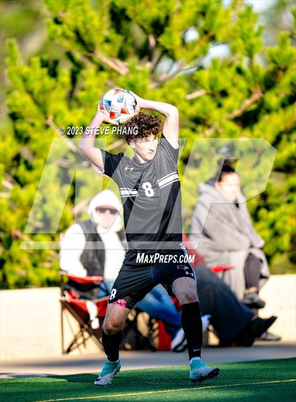 Thumbnail 2 in Laguna Creek vs. Sacred Heart Prep photogallery.