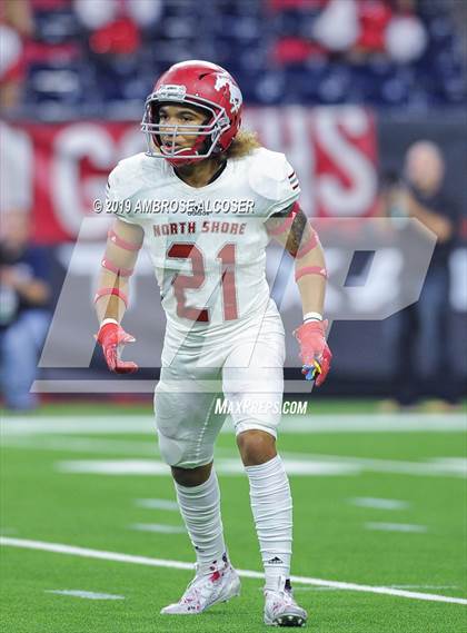 Thumbnail 1 in Katy vs. North Shore (UIL 6A Regional Playoff) photogallery.