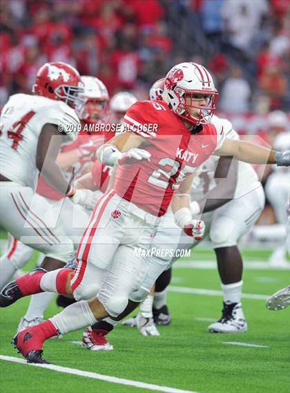 Thumbnail 2 in Katy vs. North Shore (UIL 6A Regional Playoff) photogallery.