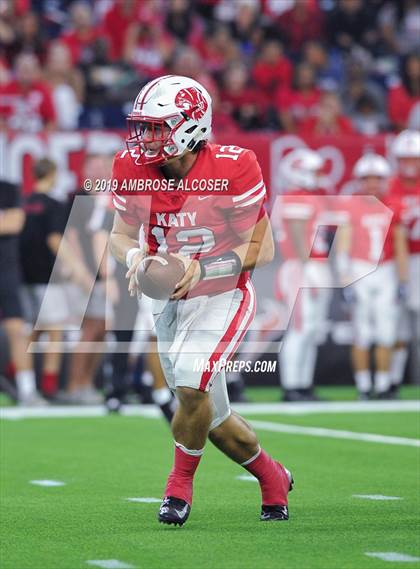 Thumbnail 1 in Katy vs. North Shore (UIL 6A Regional Playoff) photogallery.