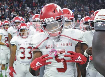 Thumbnail 2 in Katy vs. North Shore (UIL 6A Regional Playoff) photogallery.