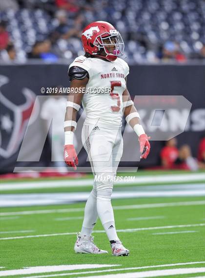 Thumbnail 3 in Katy vs. North Shore (UIL 6A Regional Playoff) photogallery.