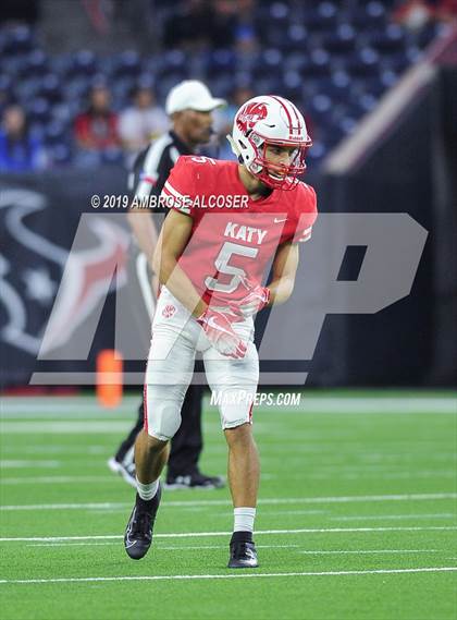 Thumbnail 2 in Katy vs. North Shore (UIL 6A Regional Playoff) photogallery.