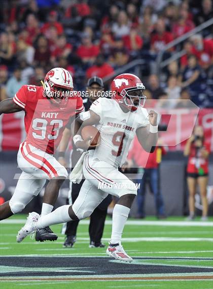 Thumbnail 3 in Katy vs. North Shore (UIL 6A Regional Playoff) photogallery.