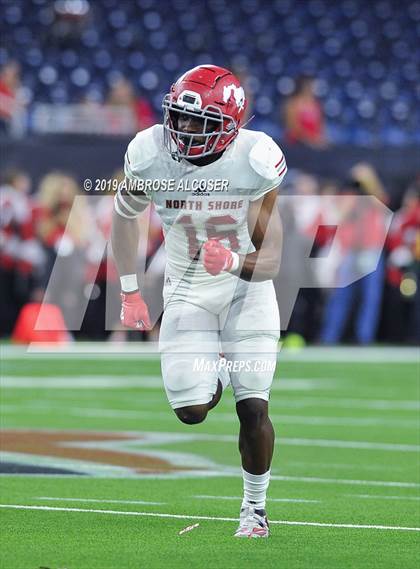 Thumbnail 3 in Katy vs. North Shore (UIL 6A Regional Playoff) photogallery.