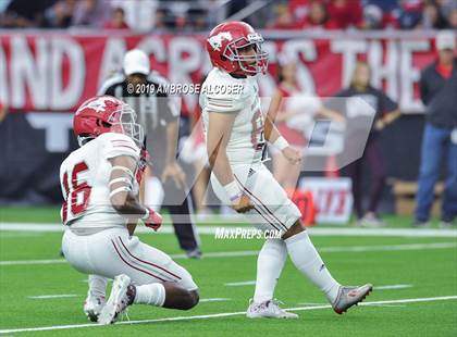 Thumbnail 2 in Katy vs. North Shore (UIL 6A Regional Playoff) photogallery.